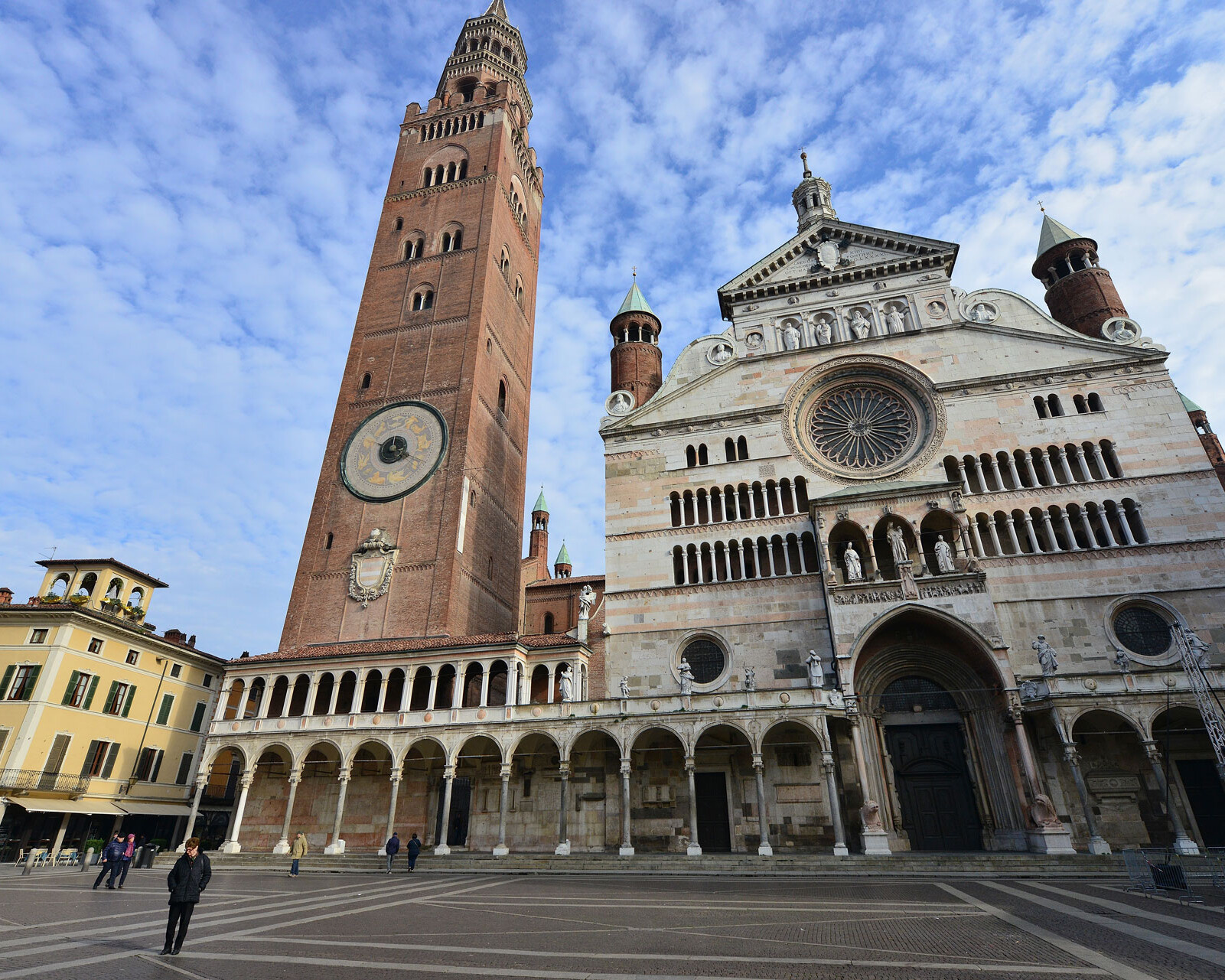 Gita a Cremona tra Stradivari e torrone mostarda e monumenti