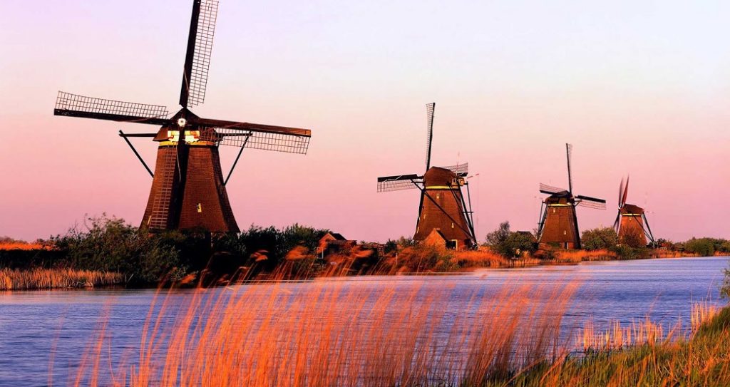 Mulini a vento in Olanda