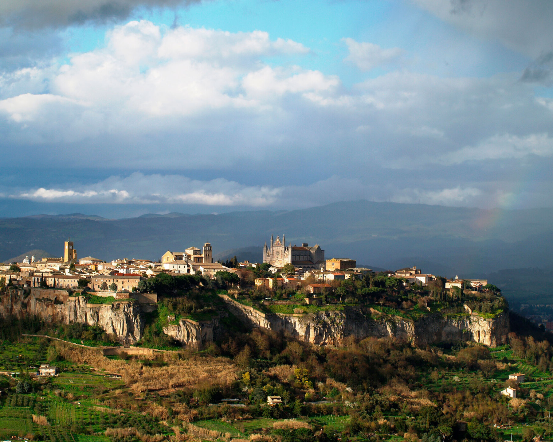 Visitare Orvieto, dal Duomo alla terra degli Etruschi